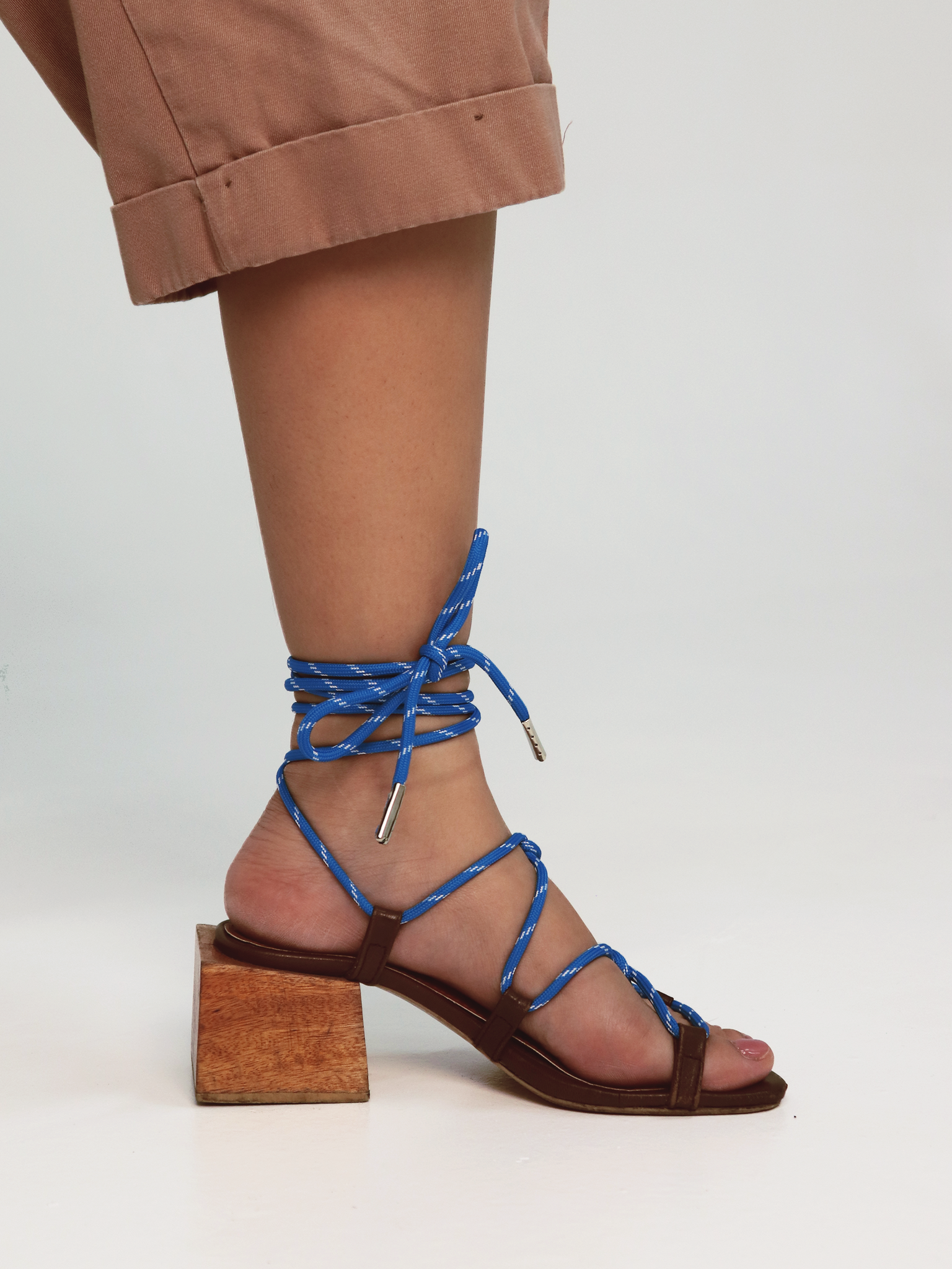 Knaur Cube Heels V4
